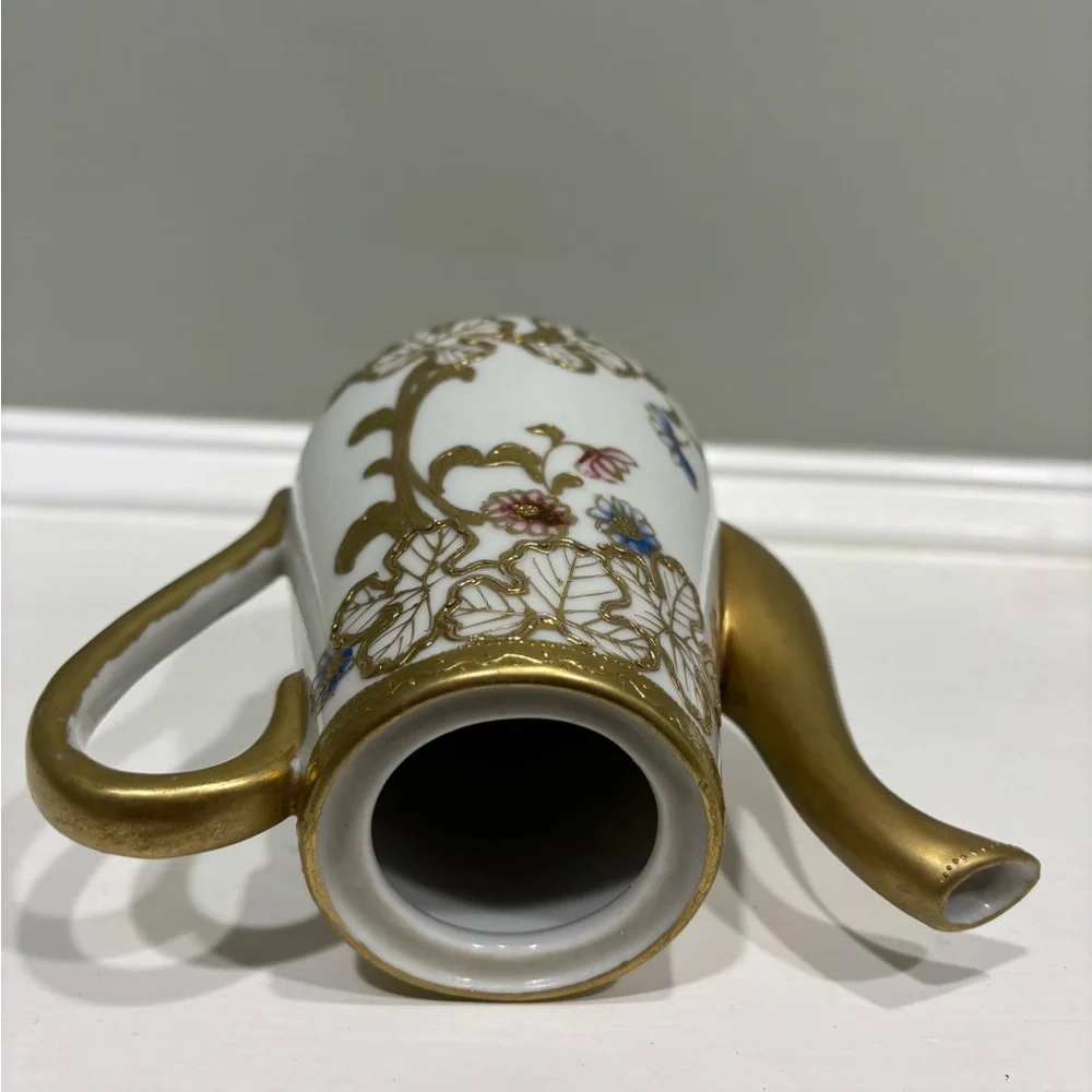 Antigua Japanese Nippon Handpainted Gold /Floral Teapot - Picture 7 of 7